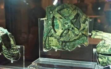Fragments of the Antikythera mechanism displayed in Athens